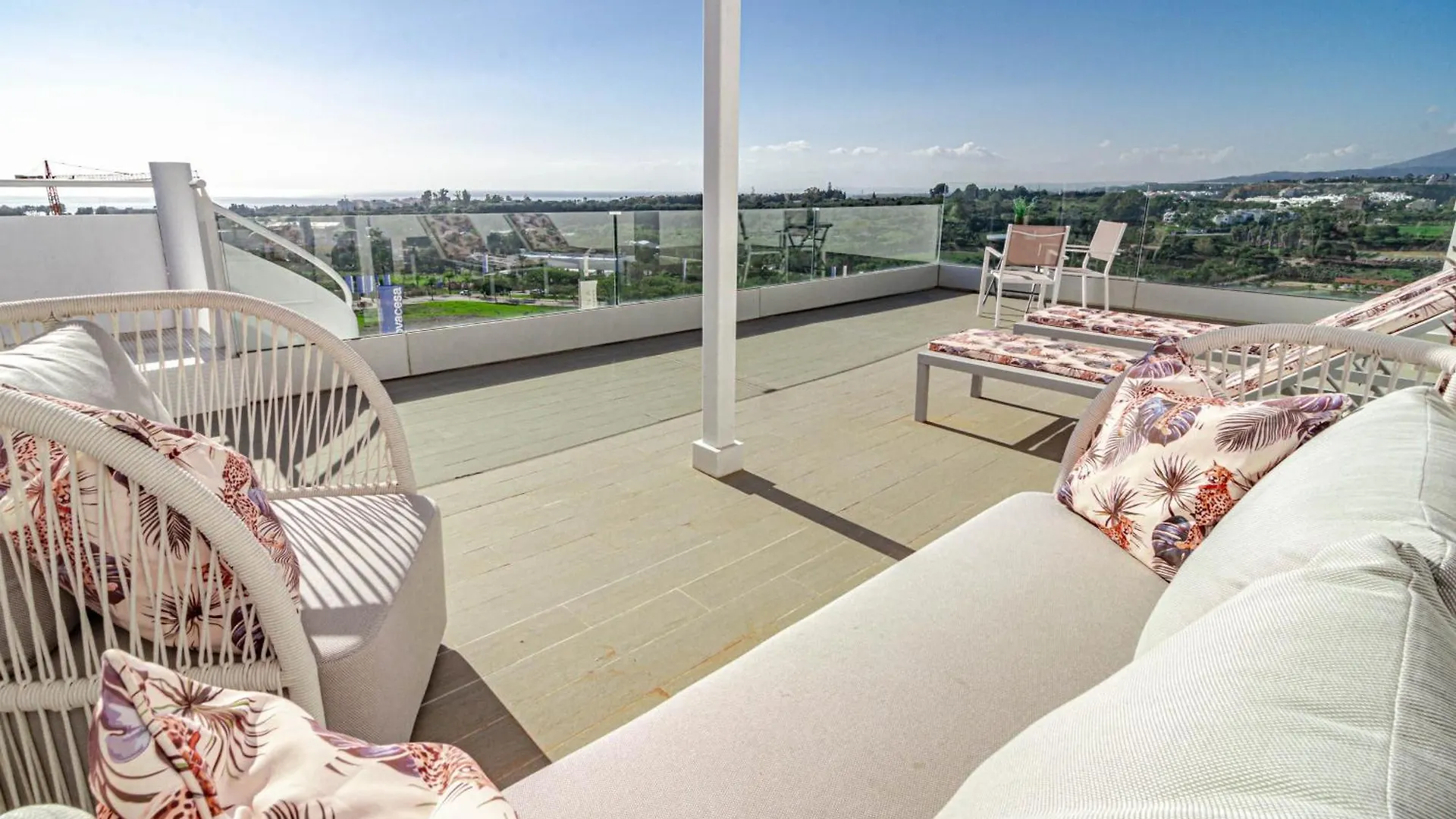 Lm362B - 2 Bedroom Penthouse With Large Sundeck 埃斯特波纳 公寓