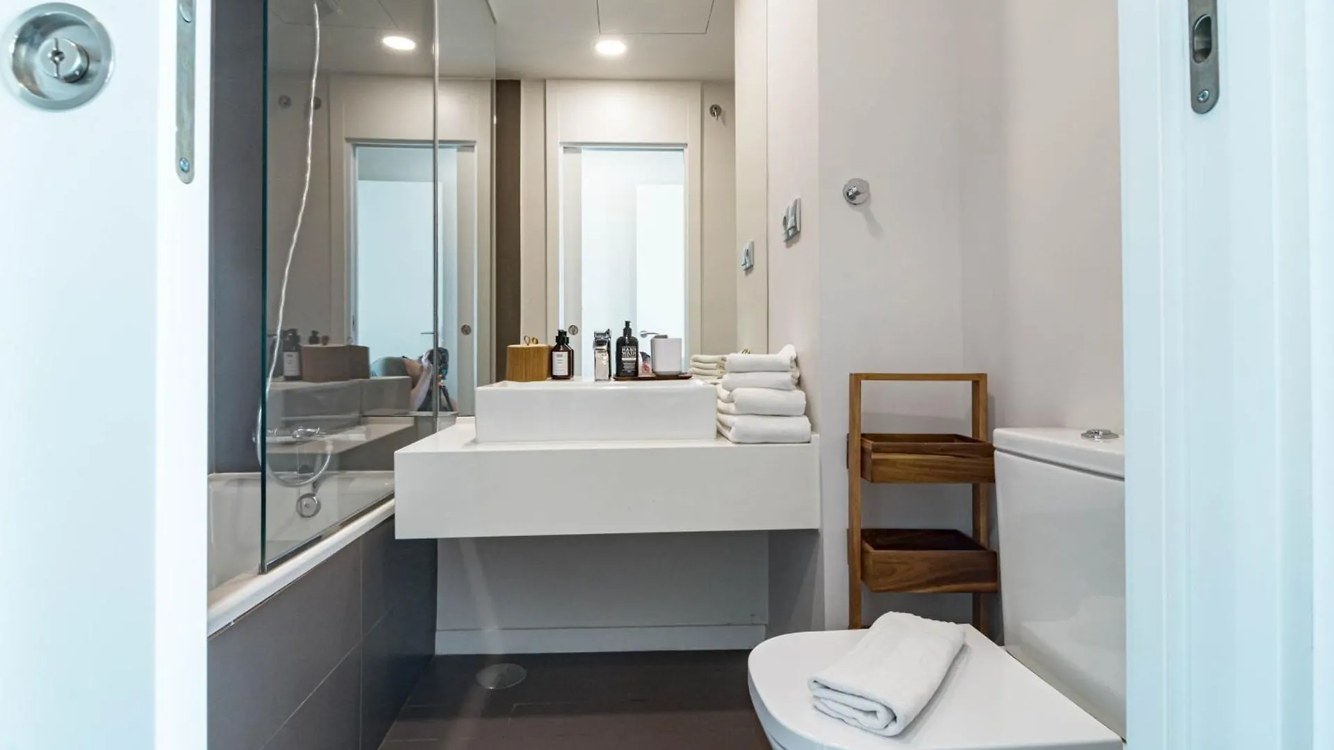 Lm362B - 2 Bedroom Penthouse With Large Sundeck Estepona Apartment