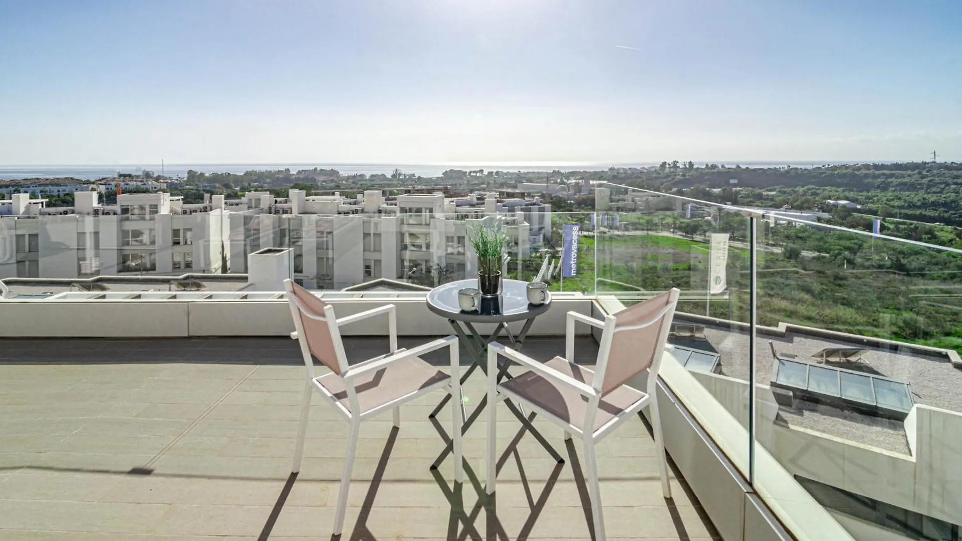 Lm362B - 2 Bedroom Penthouse With Large Sundeck Estepona Apartment