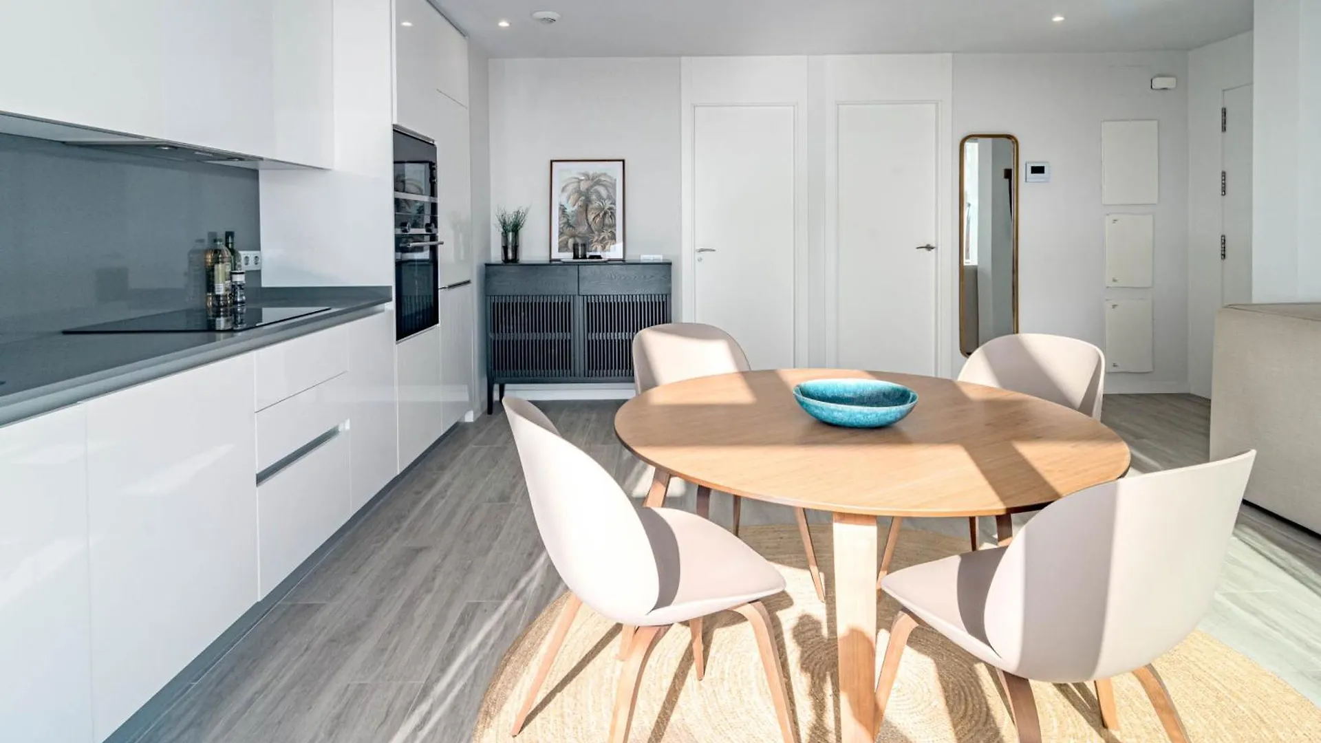 Lm362B - 2 Bedroom Penthouse With Large Sundeck Estepona 0*,