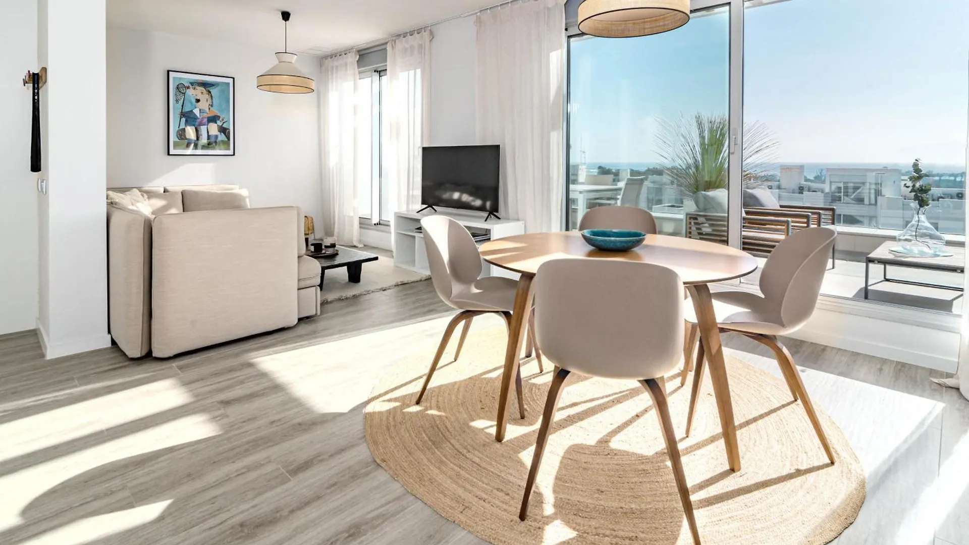 Lm362B - 2 Bedroom Penthouse With Large Sundeck Estepona