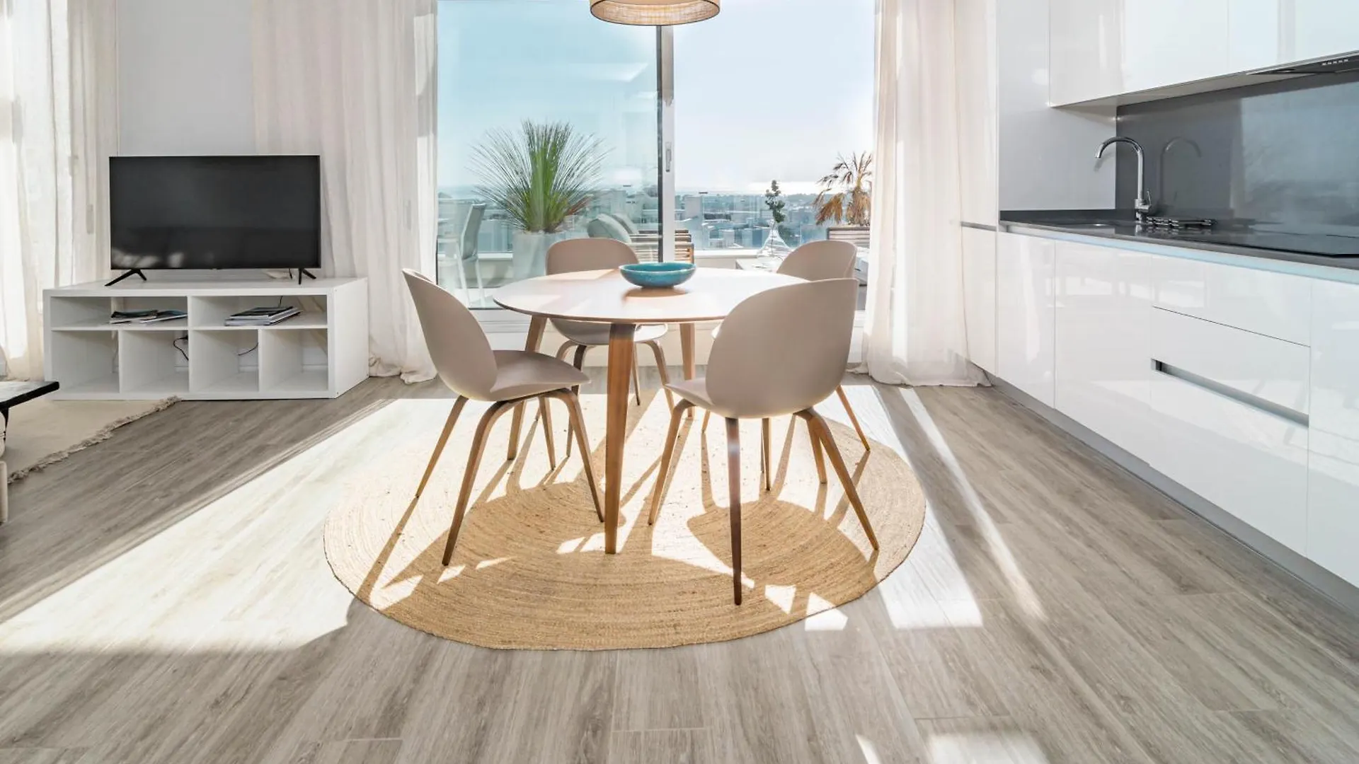 Lägenhet Lm362B - 2 Bedroom Penthouse With Large Sundeck Estepona